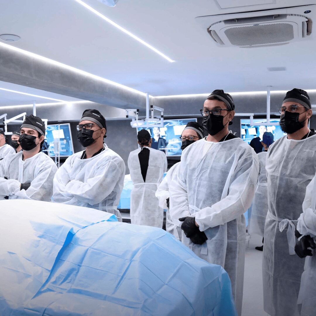 Equipe de especialistas em cirurgia pancreática